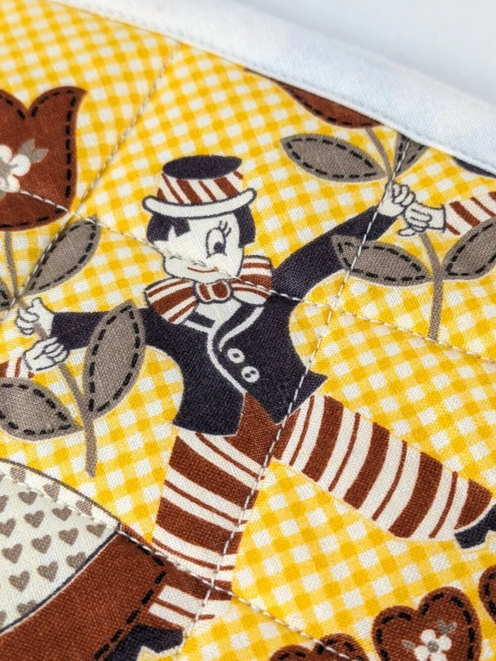 Vintage Dutch Print Quilted Pot Holder